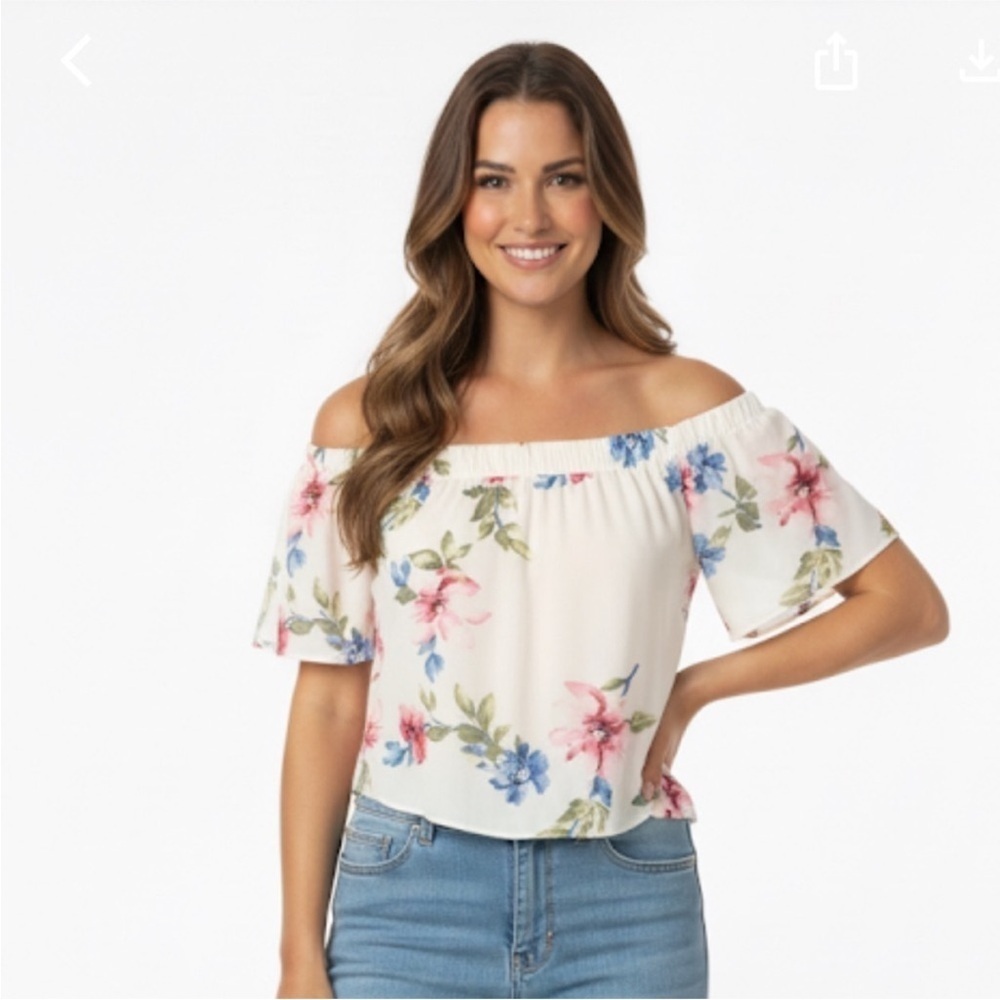 Alythea size small white floral flirty crop top